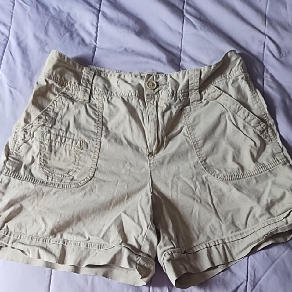 Women's Casual Beige Cargo Shorts